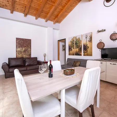 Apartmán 210 - Larice - Terrazza, Giardino E Piscina Carro